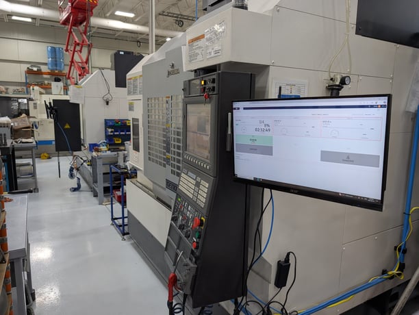 JITbase display on a touchscreen fixed on the machine