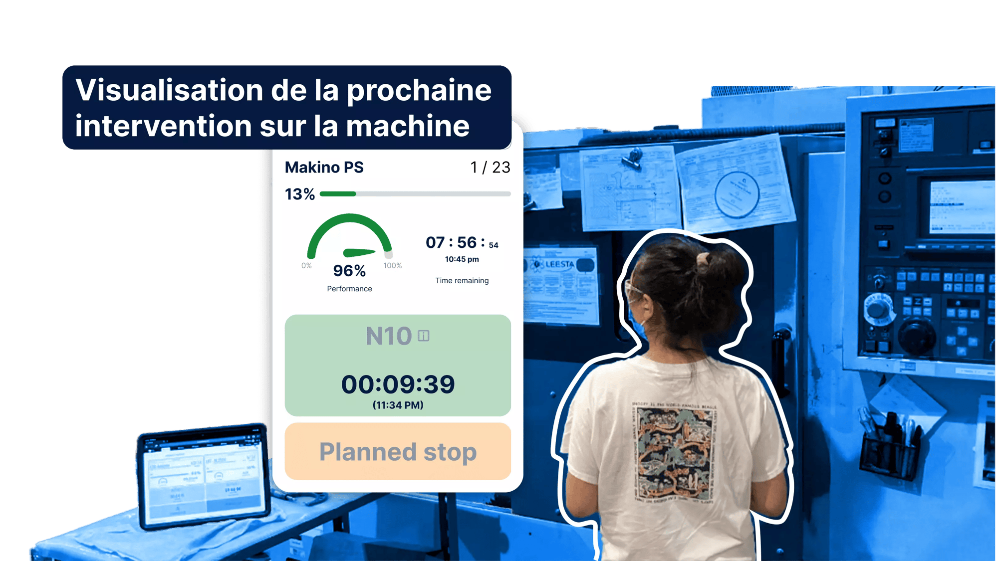 Lopératrice visualise la prochaine intervention sur la machine grâce à JITbase